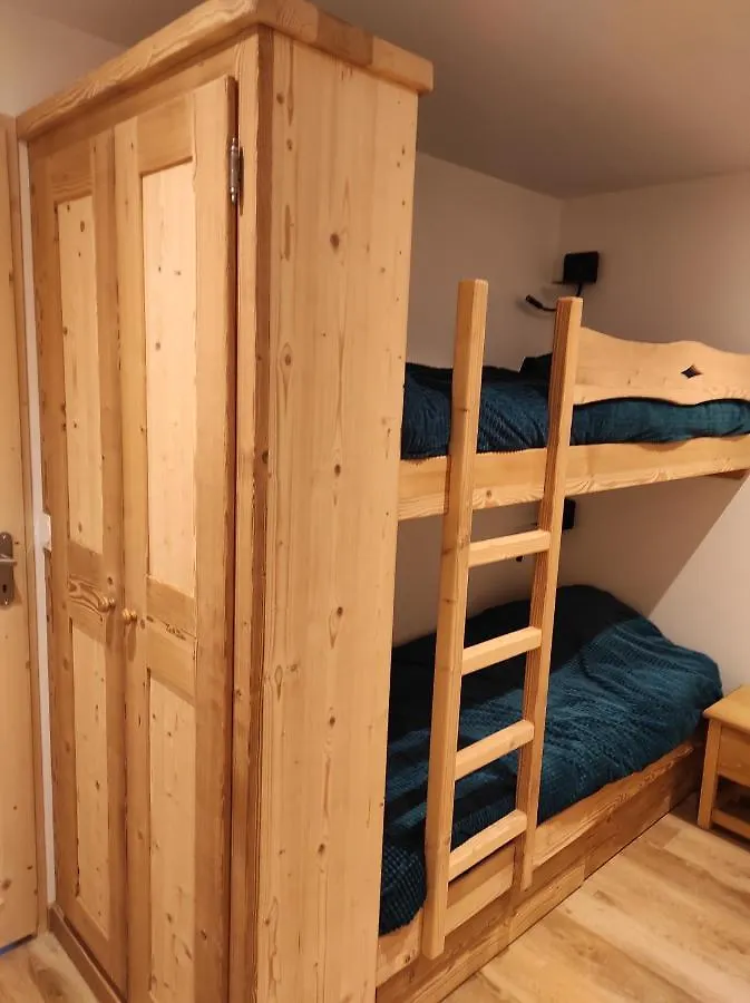 Appartement 3 Etoiles Avec Balcon, Vue Montagne A Meribel Mottaret Les Allues France