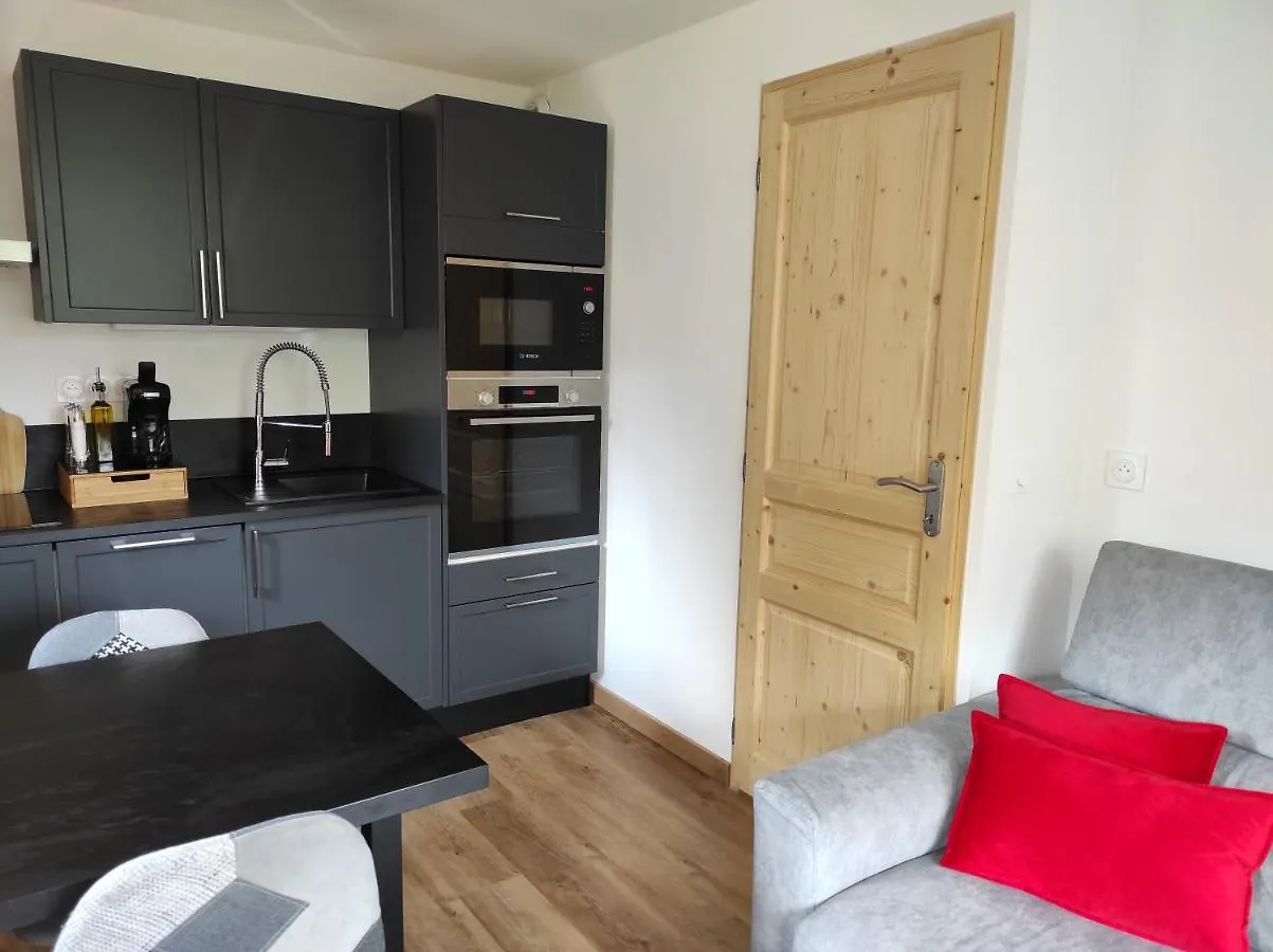 Appartement 3 Etoiles Avec Balcon, Vue Montagne A Meribel Mottaret Les Allues